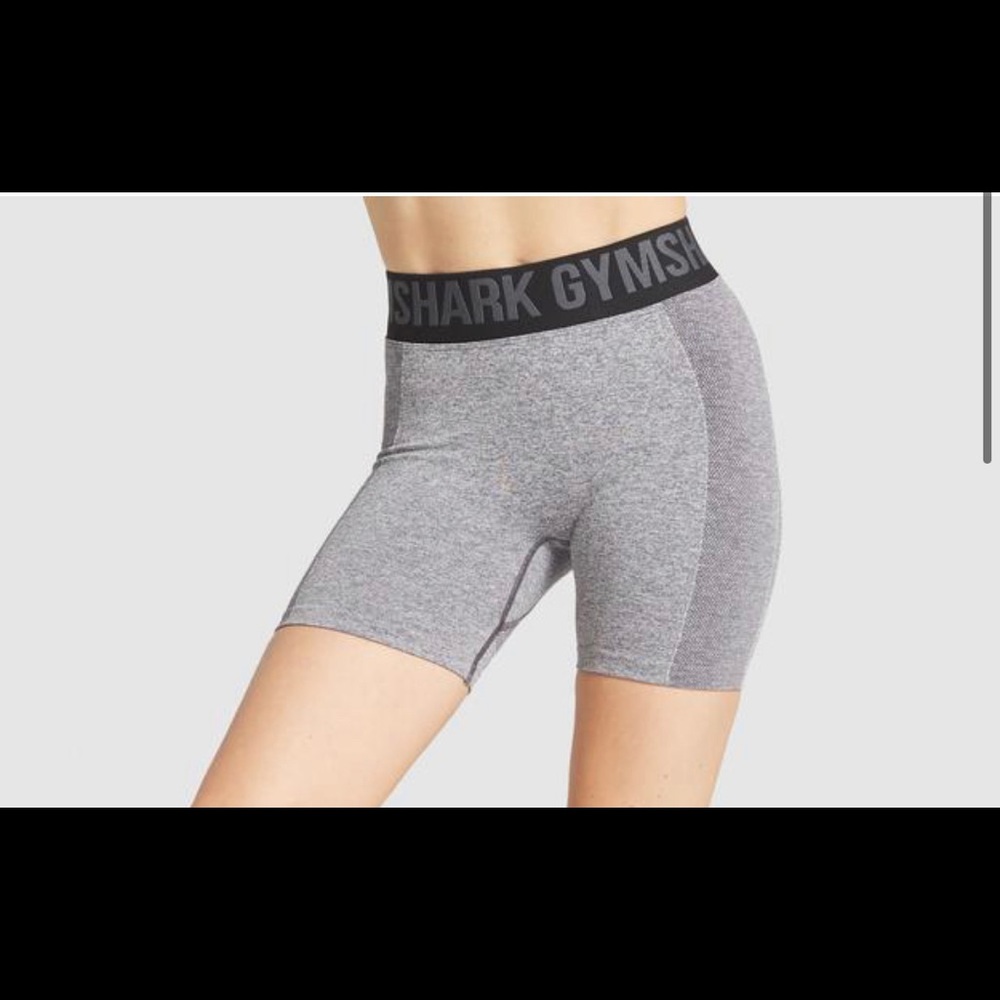 🦈Gymshark flex shorts🦈